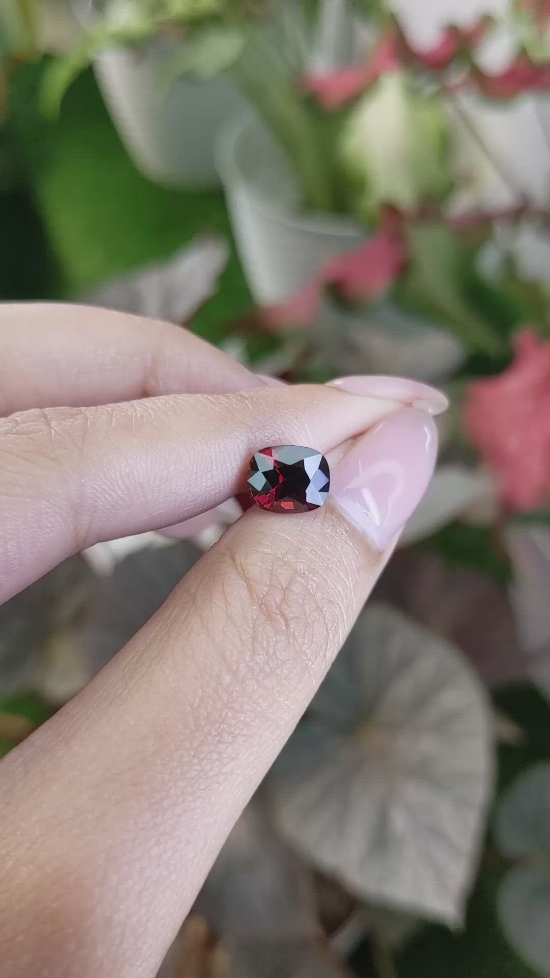 2.73 Ct. Red Garnet from Ceylon (Sri Lanka) Size Video