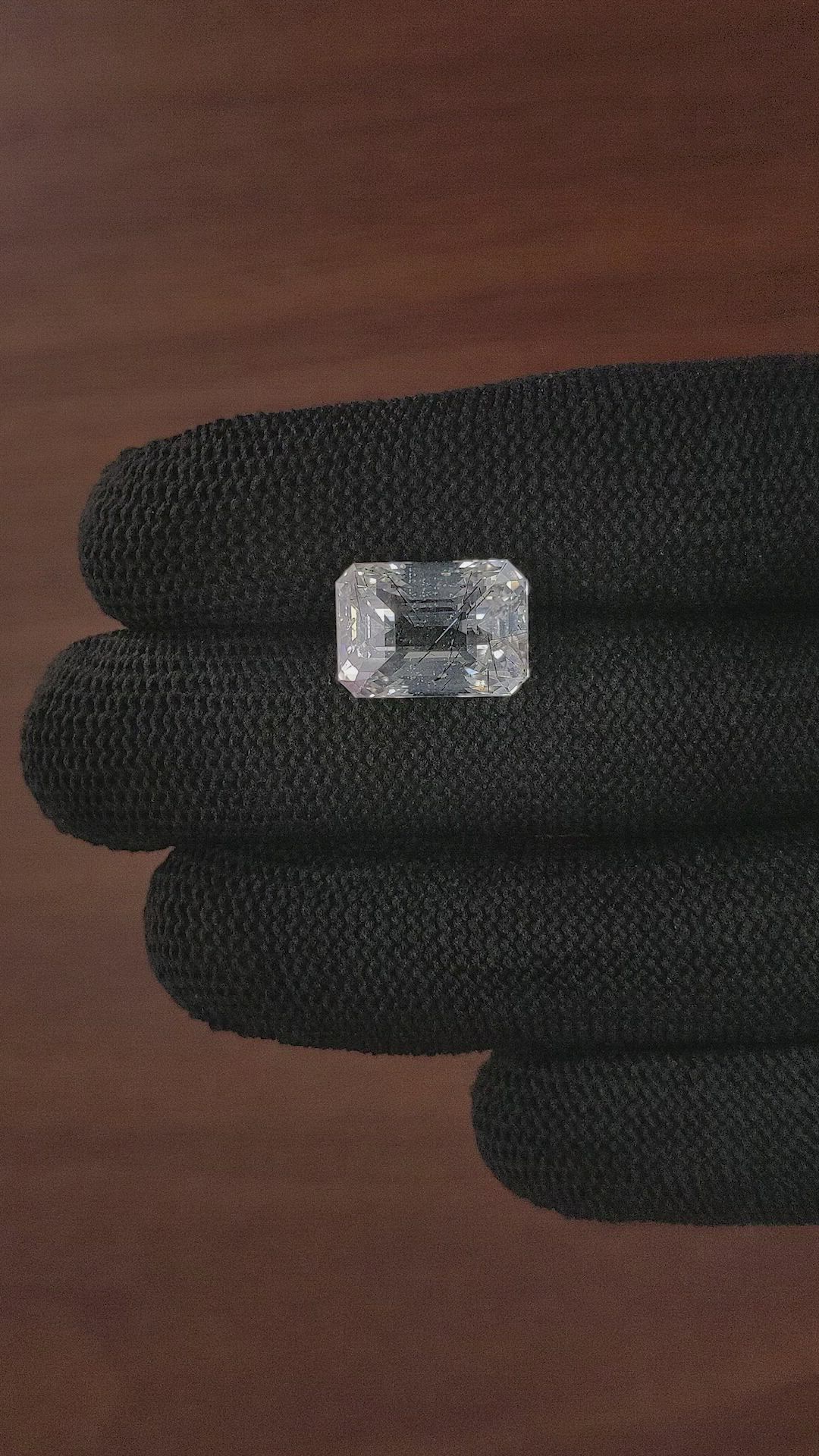13.45 Ct. White Topaz from Ceylon (Sri Lanka) Size Video
