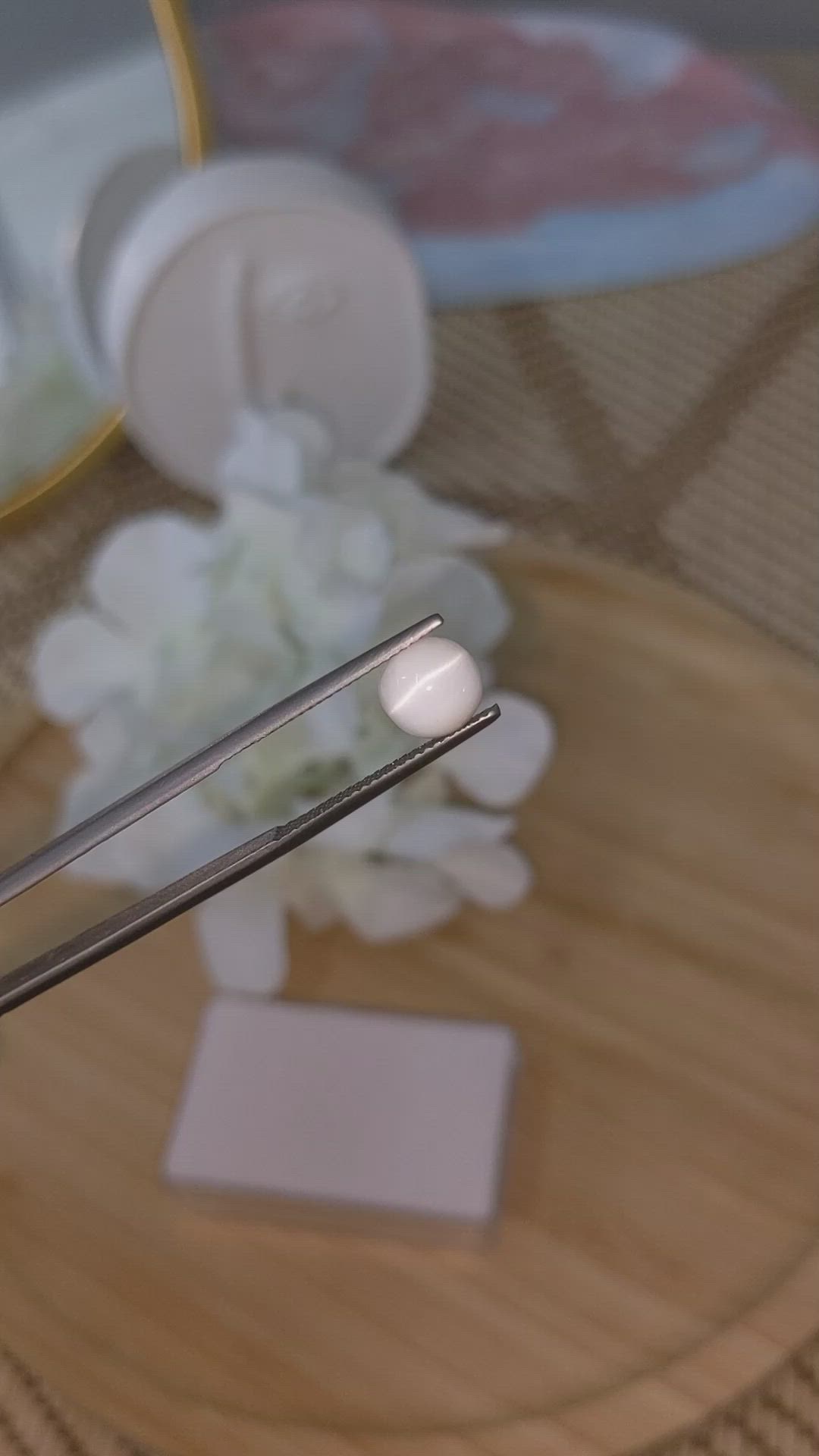 1.68 Ct. White Cabochon Moonstone from Ceylon (Sri Lanka) Size Video