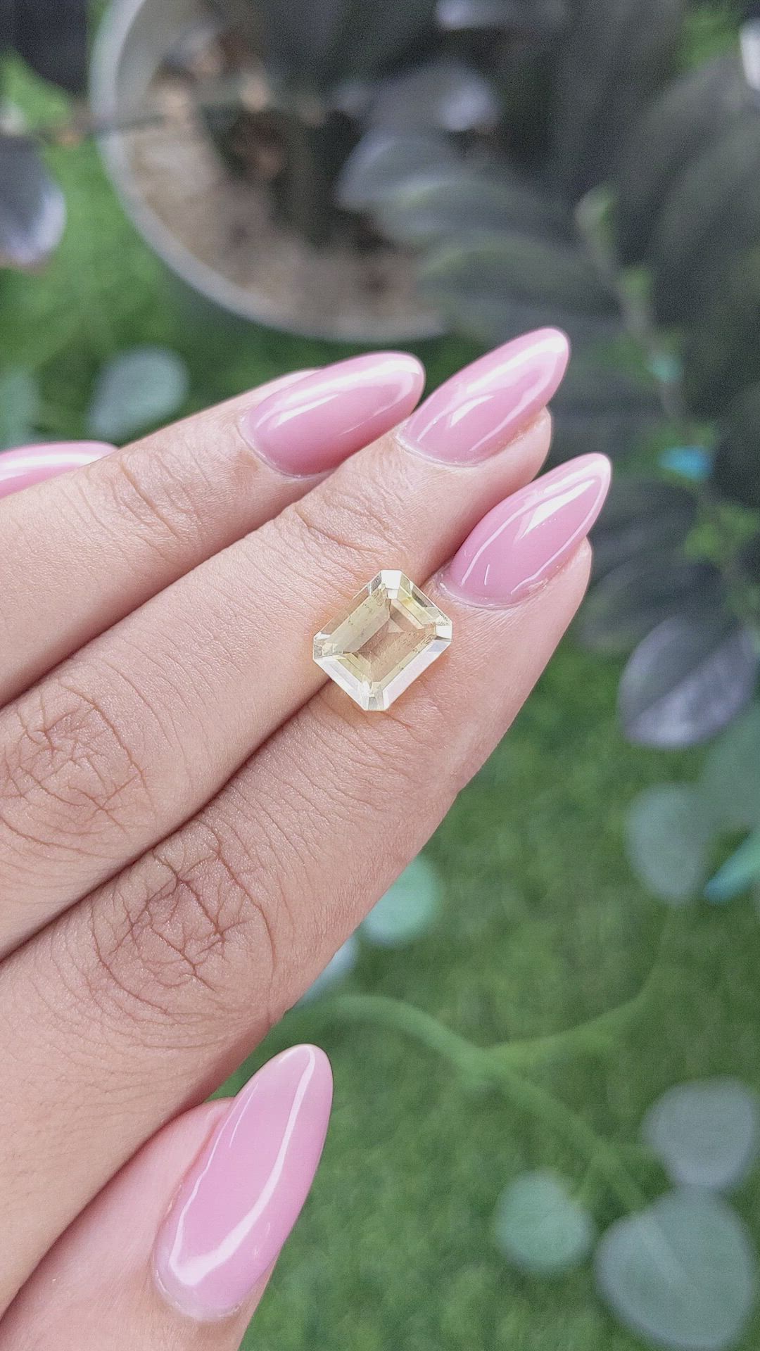 2.52 Ct. Yellow Citrine Size Video