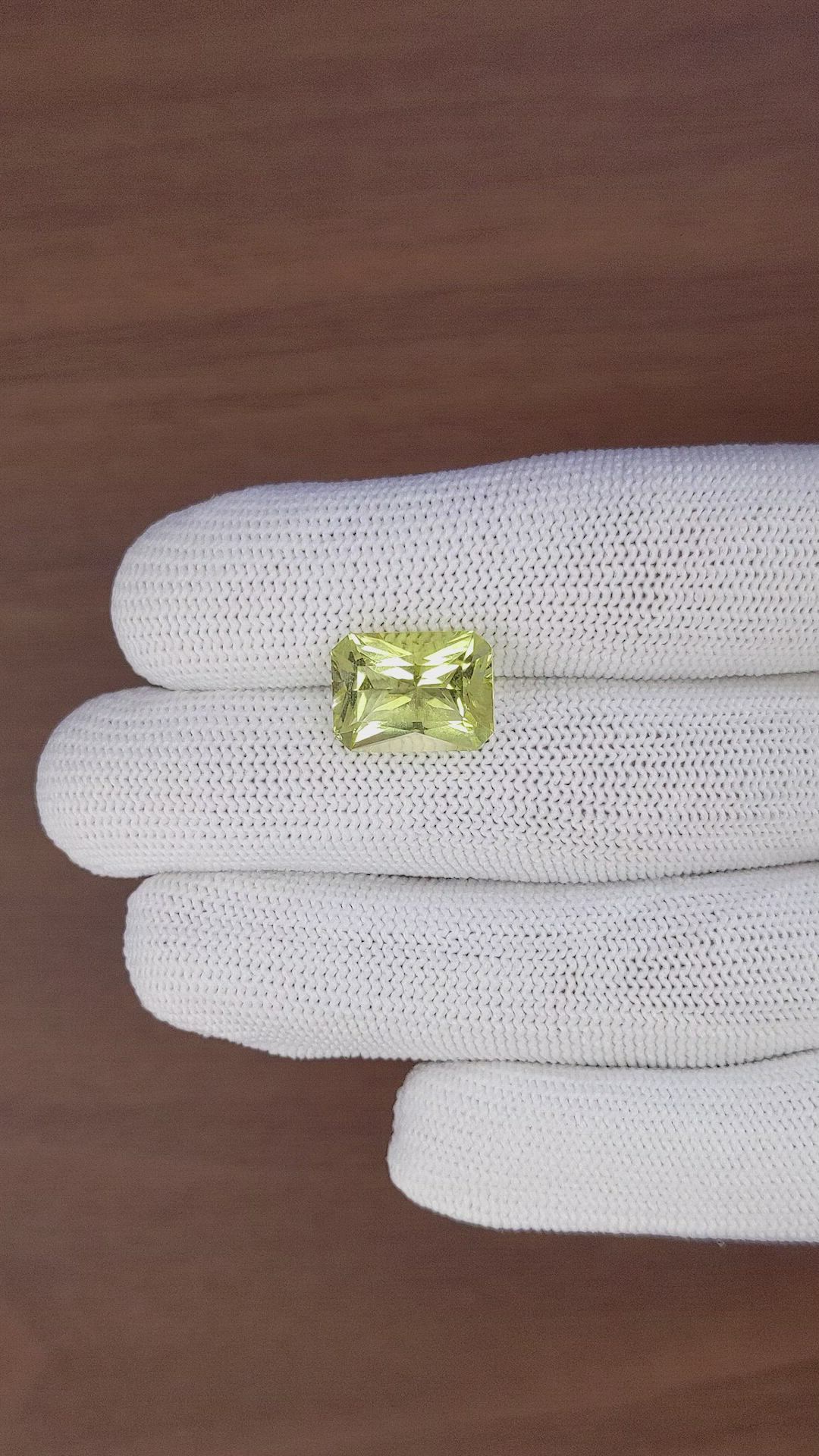 6.19 Ct. Lemon Quartz Size Video