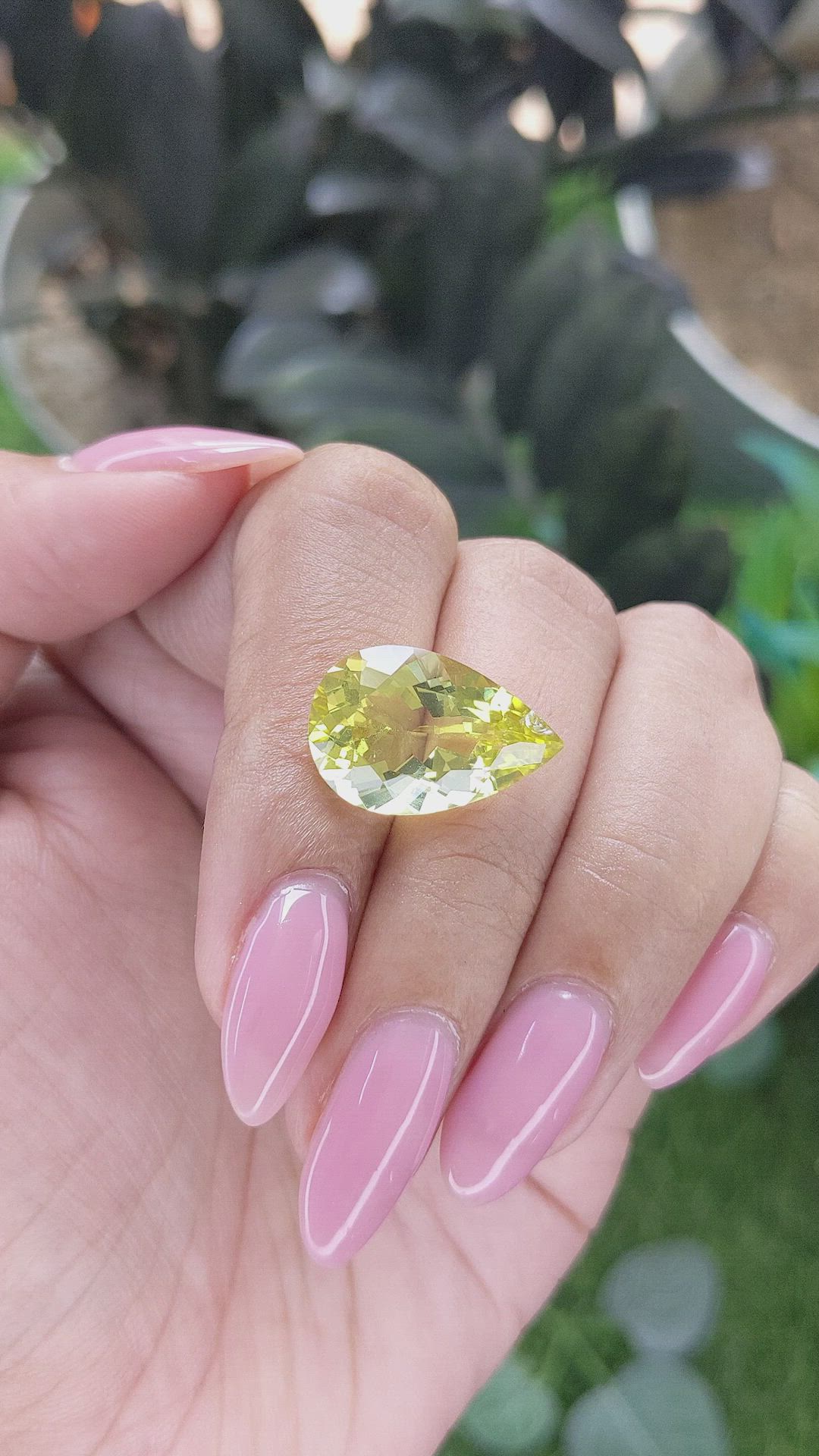 8.20 Ct. Lemon Quartz Size Video