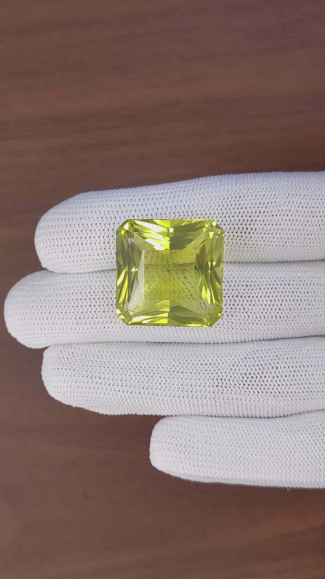 50.01 Ct. Lemon Quartz Size Video