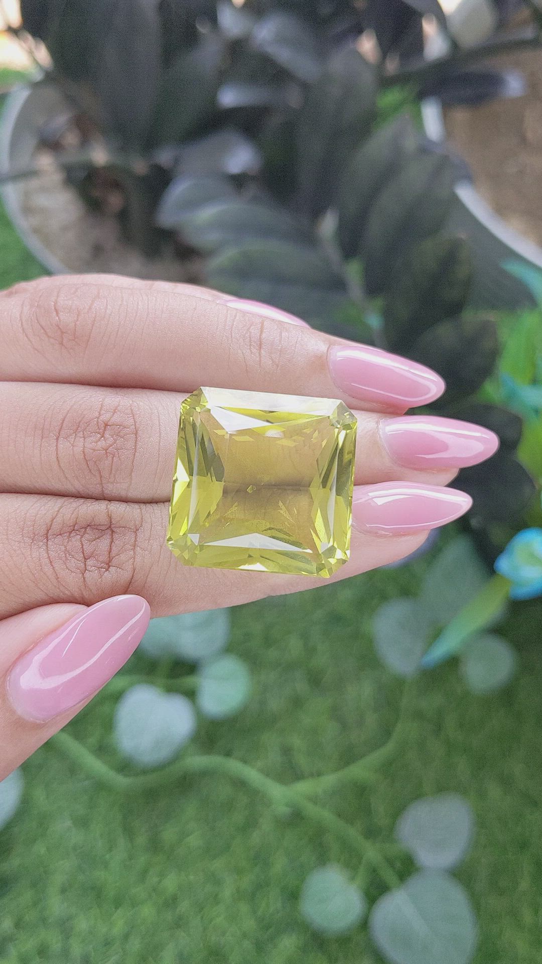 50.01 Ct. Lemon Quartz Size Video