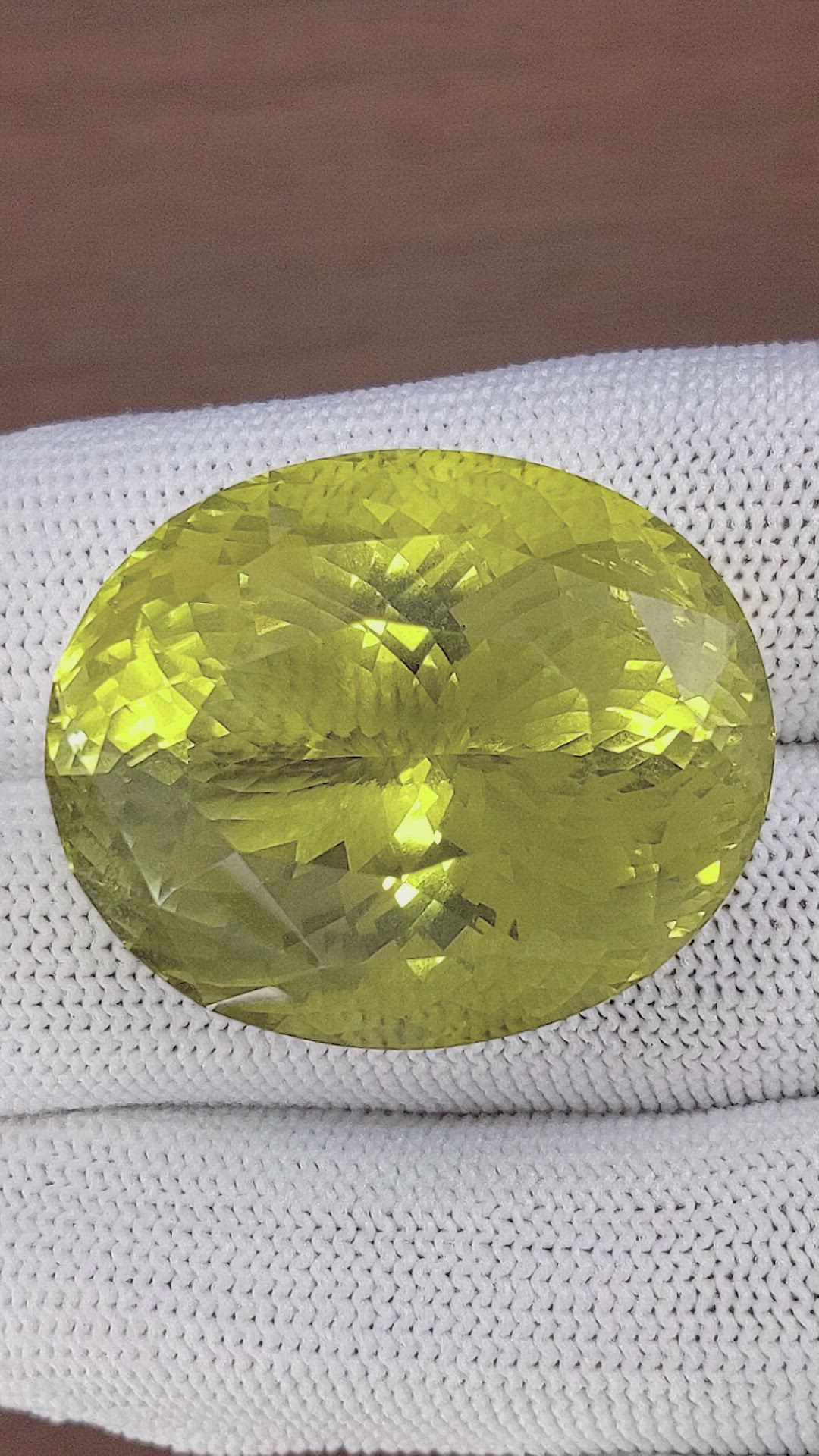 97.98 Ct. Lemon Quartz Size Video