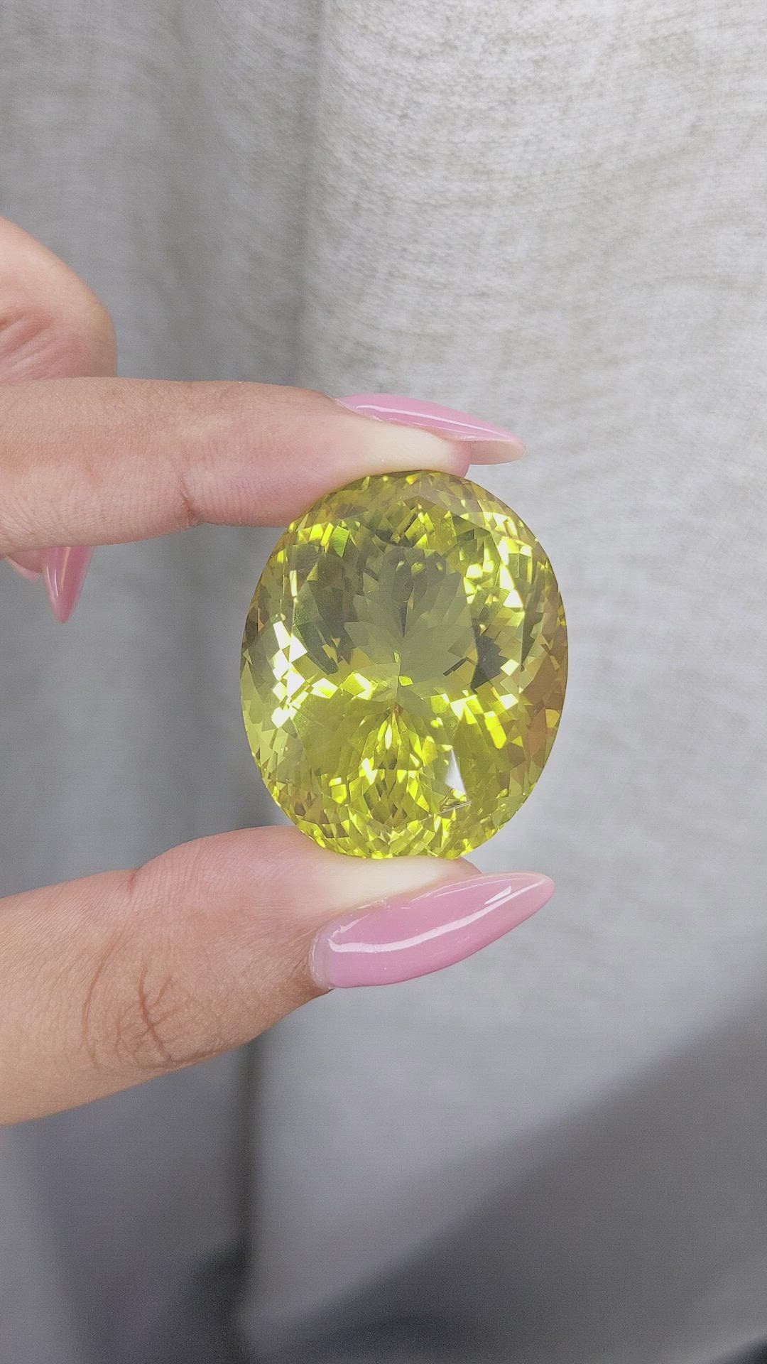 97.98 Ct. Lemon Quartz Size Video