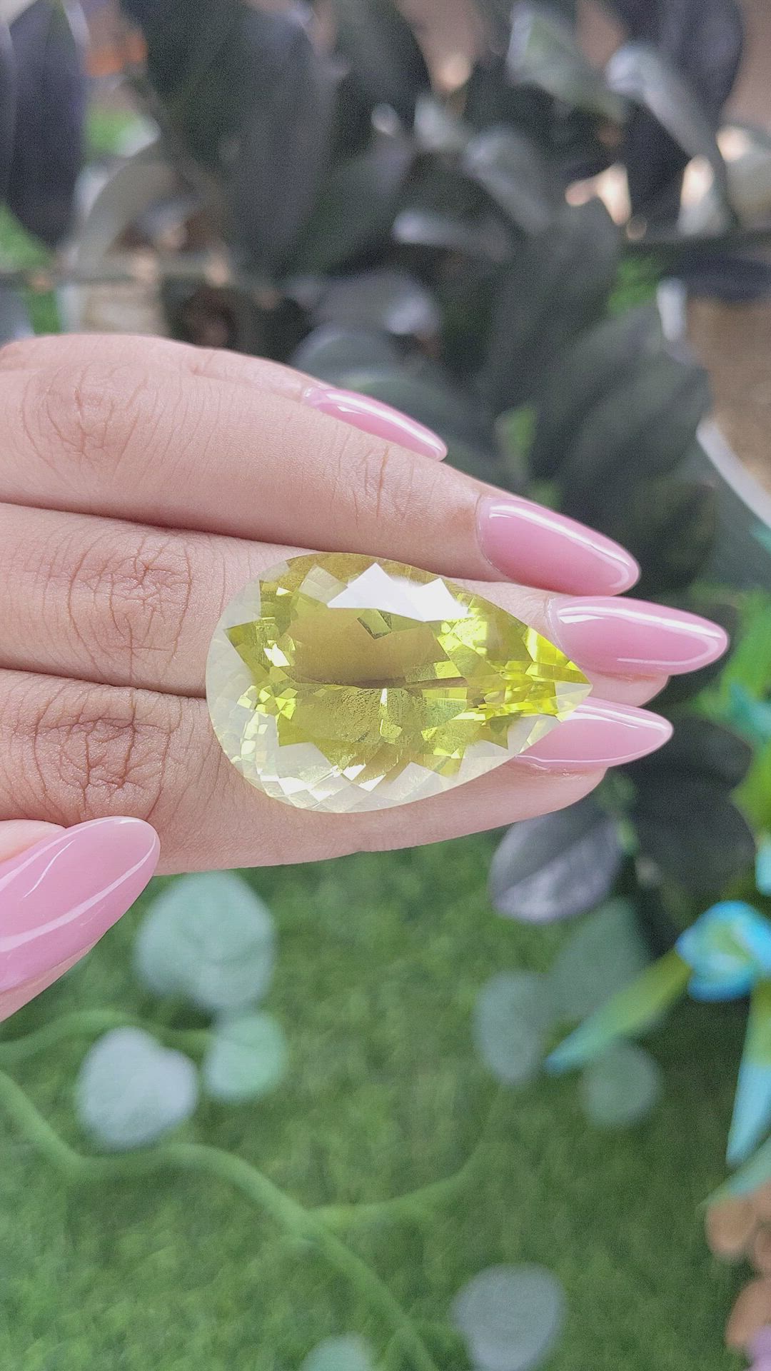 46.42 Ct. Lemon Quartz Size Video