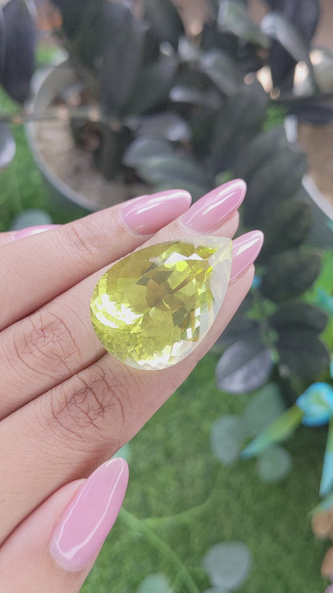 46.42 Ct. Lemon Quartz Size Video