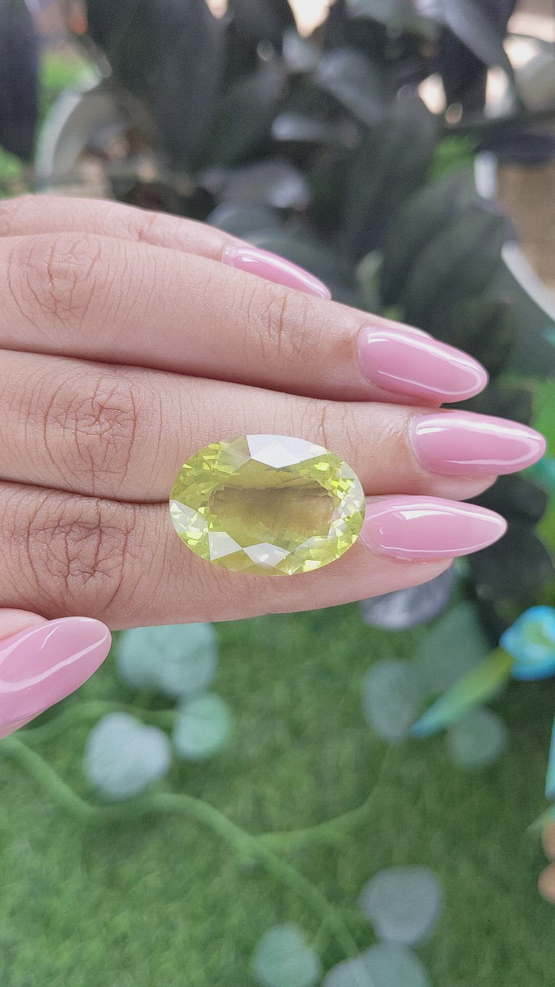 19.40 Ct. Lemon Quartz Size Video