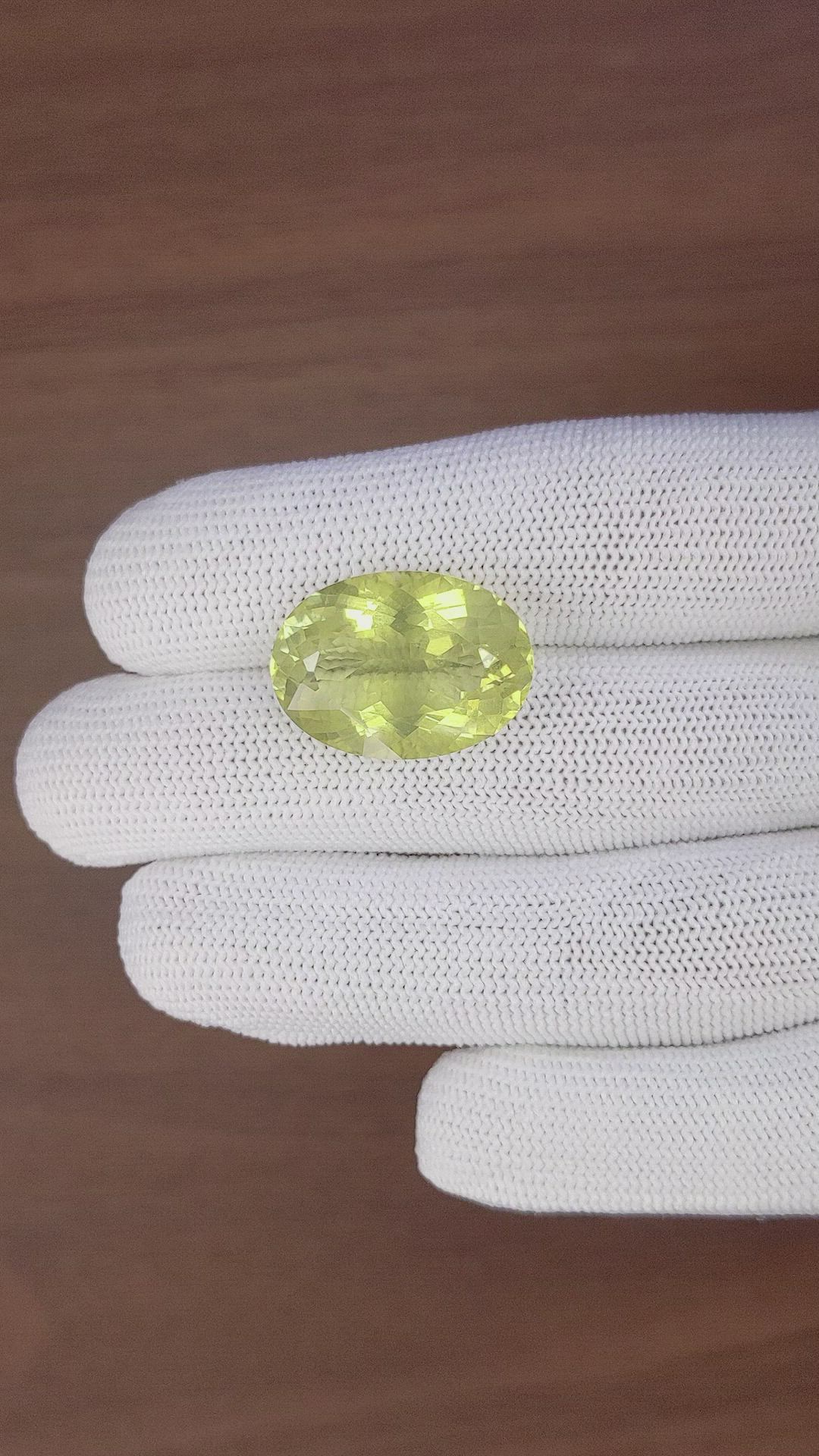 19.40 Ct. Lemon Quartz Size Video