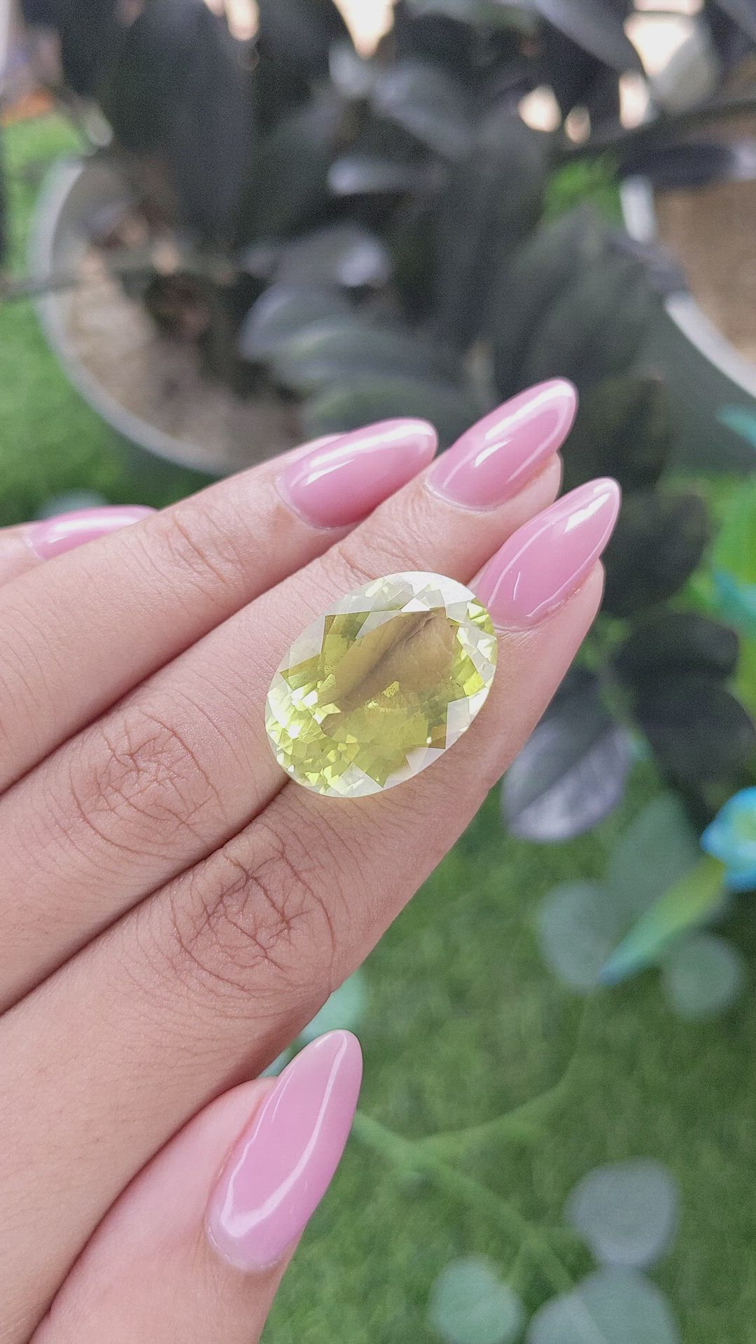 19.40 Ct. Lemon Quartz Size Video