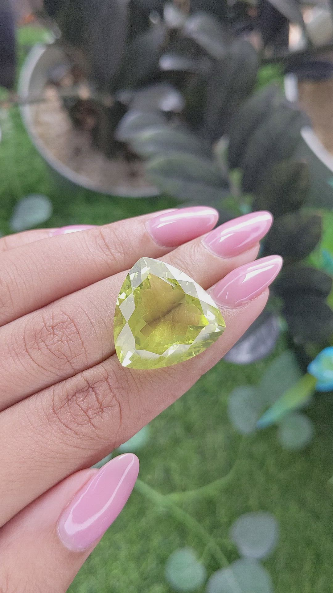26.53 Ct. Lemon Quartz Size Video