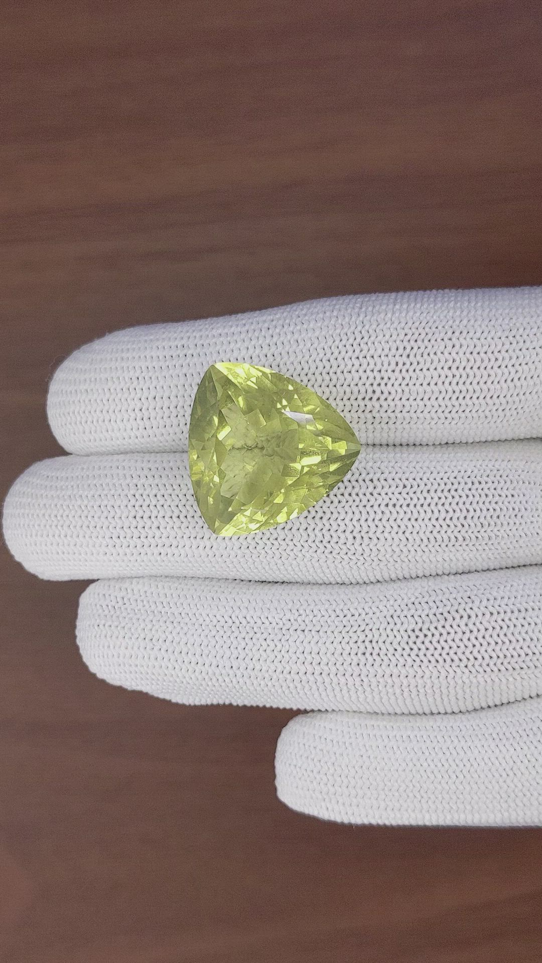 26.53 Ct. Lemon Quartz Size Video