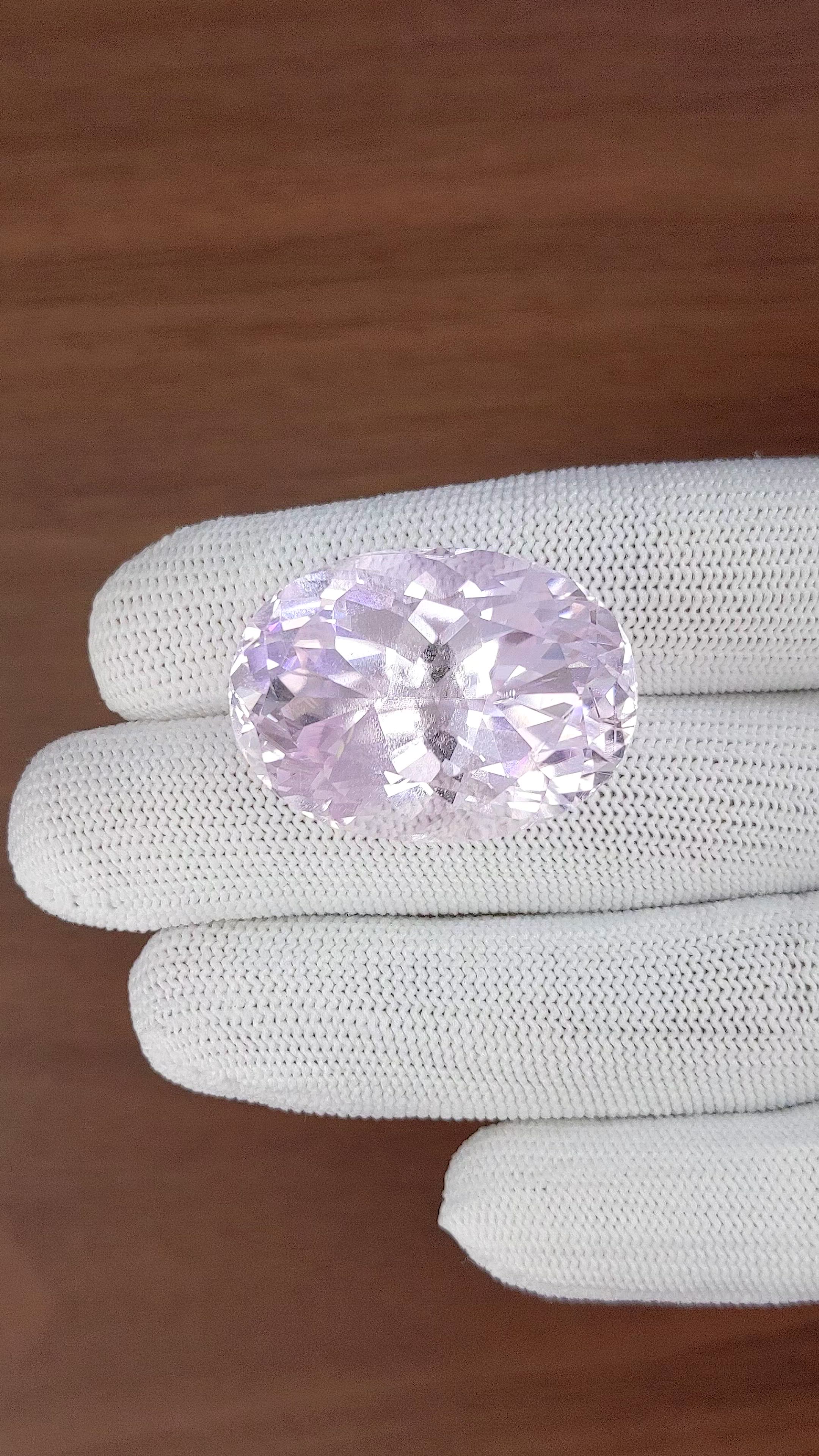 81.65 Ct. Pinkish Purple Kunzite from Afghanistan Size Video