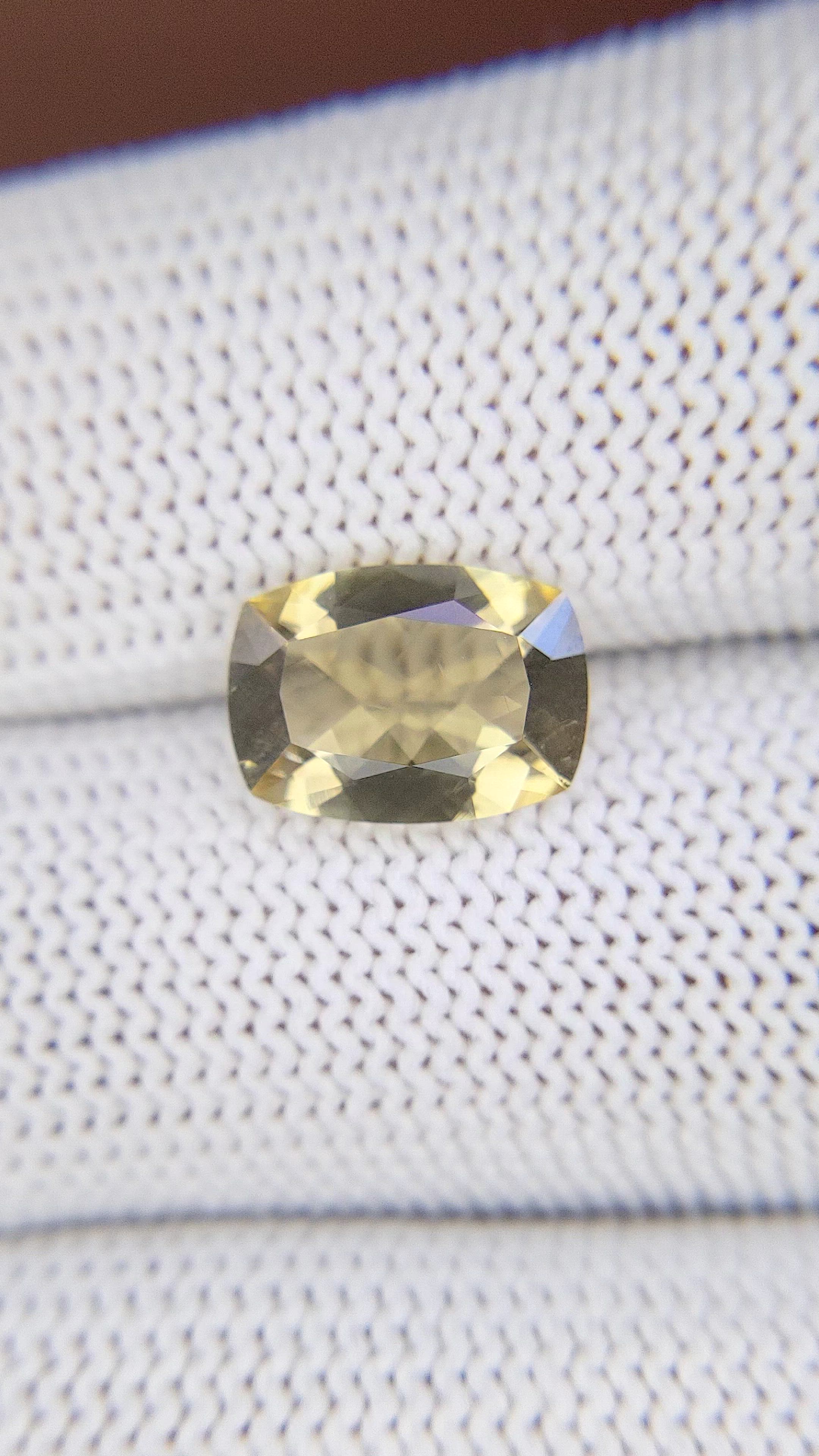 2.20 Ct. Yellowish Brown Citrine Size Video