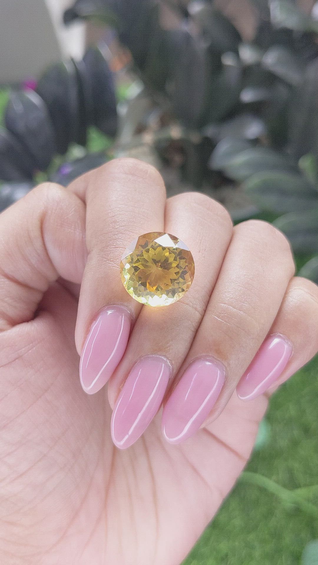 10.67 Ct. Yellowish Brown Citrine Size Video