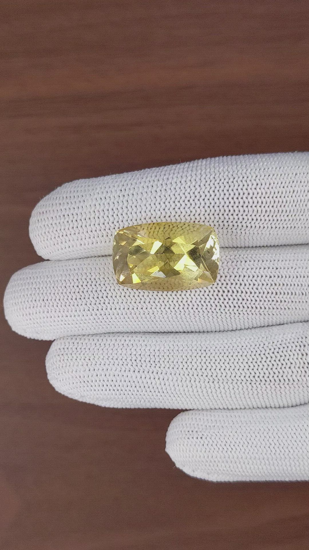 20.25 Ct. Yellowish Brown Citrine Size Video