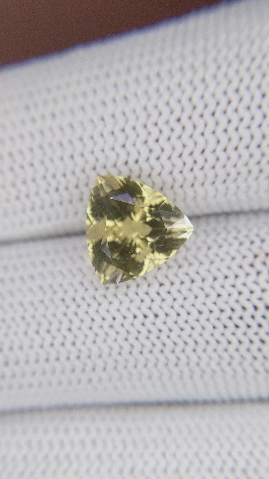 2.65 Ct. Yellow Quartz Size Video