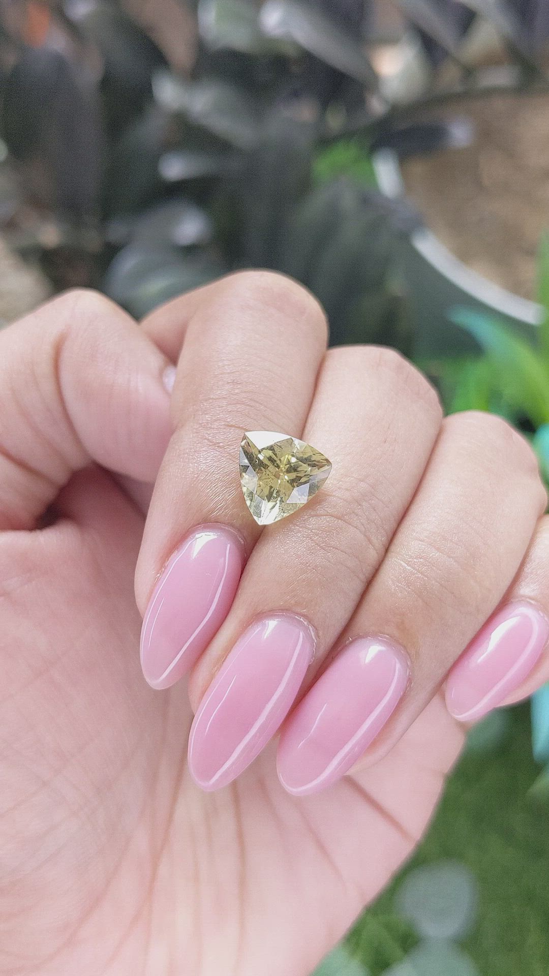 2.65 Ct. Yellow Quartz Size Video
