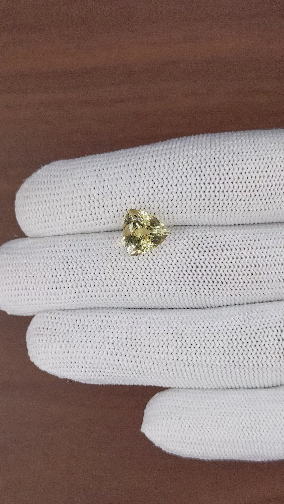 2.65 Ct. Yellow Quartz Size Video