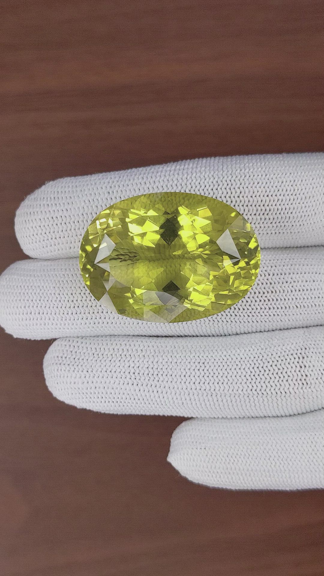 82.19 Ct. Lemon Quartz Size Video