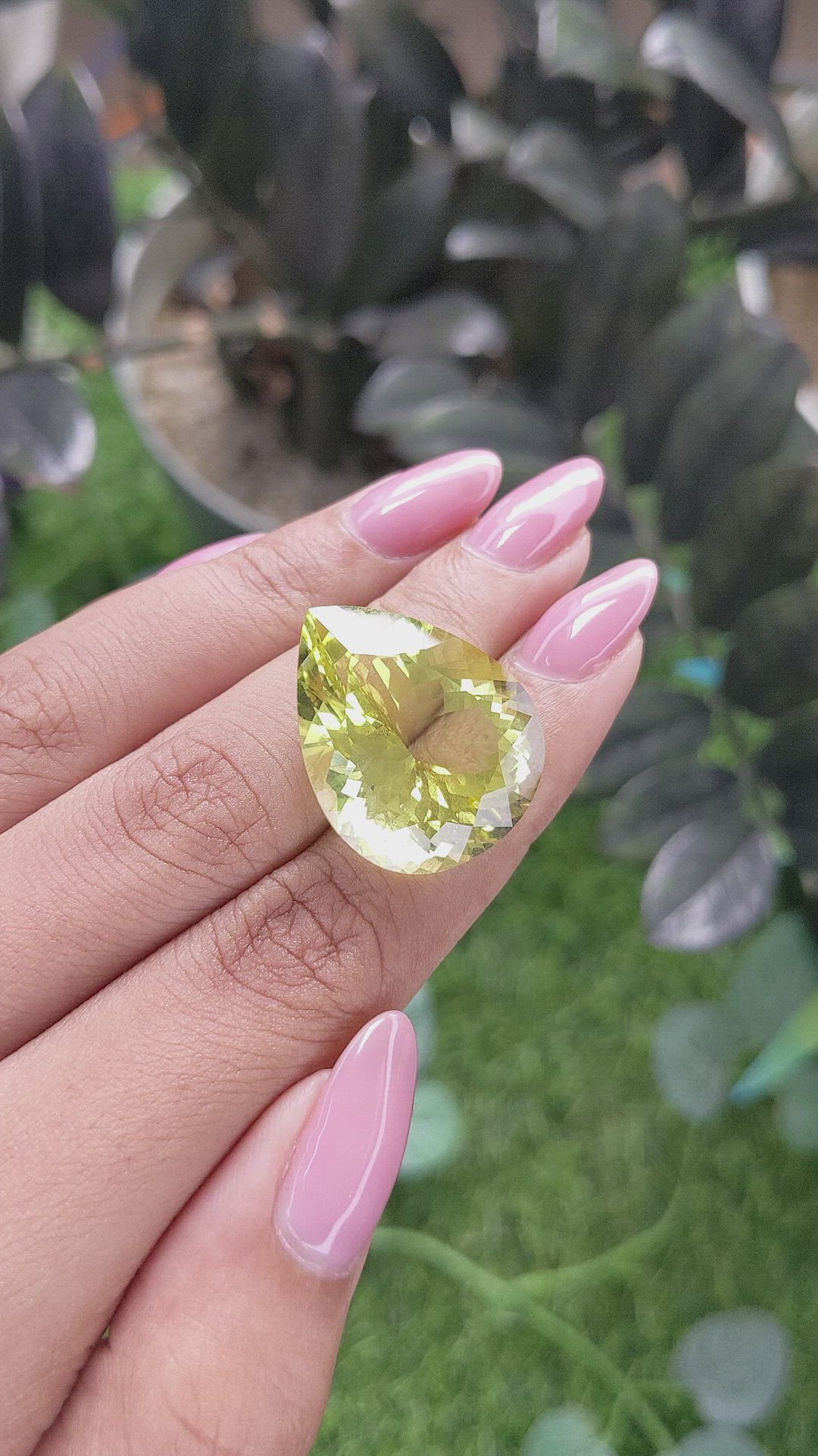 28.14 Ct. Yellowish Green Citrine Size Video