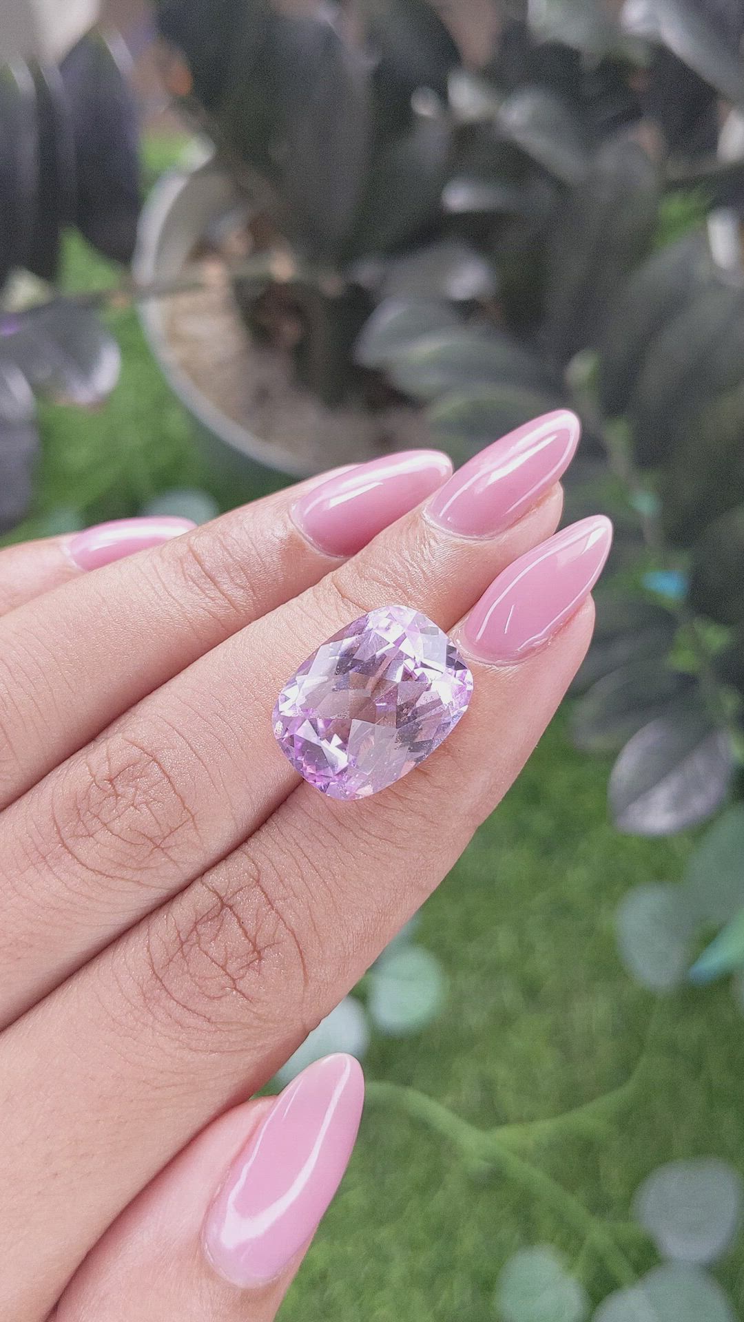 14.06 Ct. Pinkish Purple Kunzite from Afghanistan Size Video