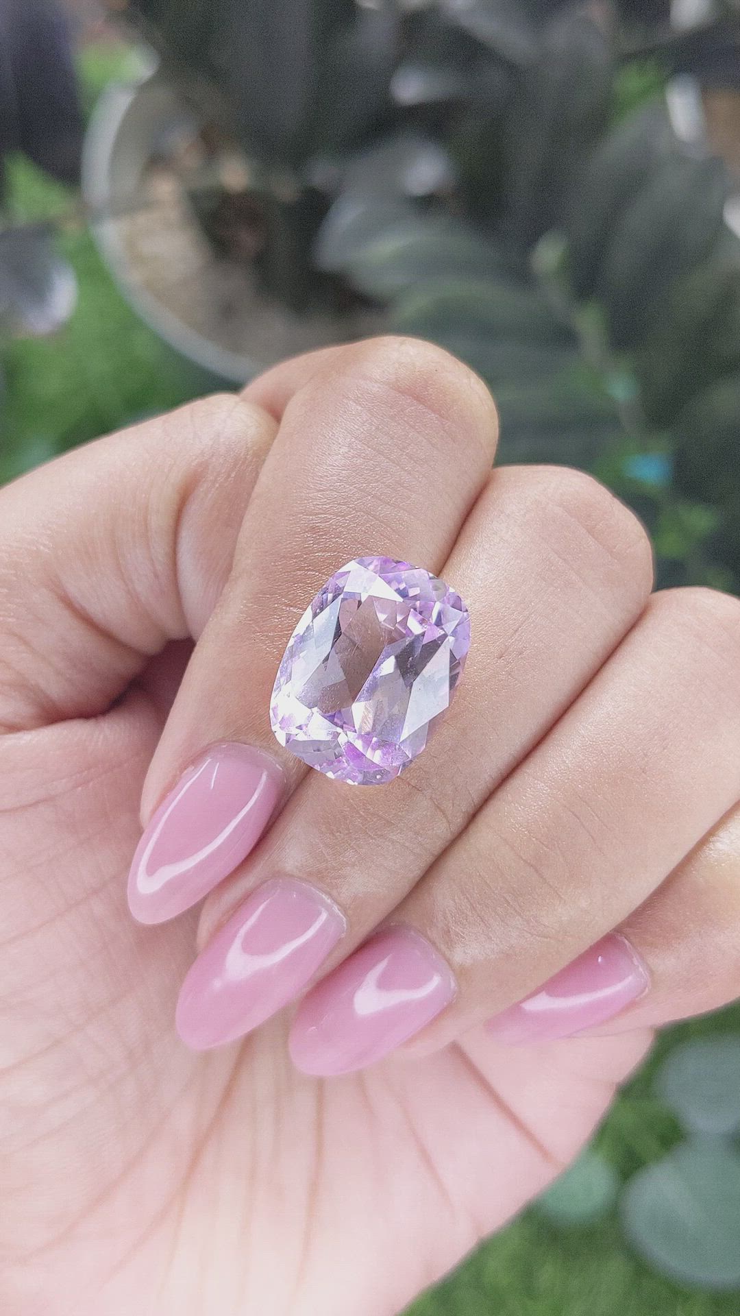 14.06 Ct. Pinkish Purple Kunzite from Afghanistan Size Video
