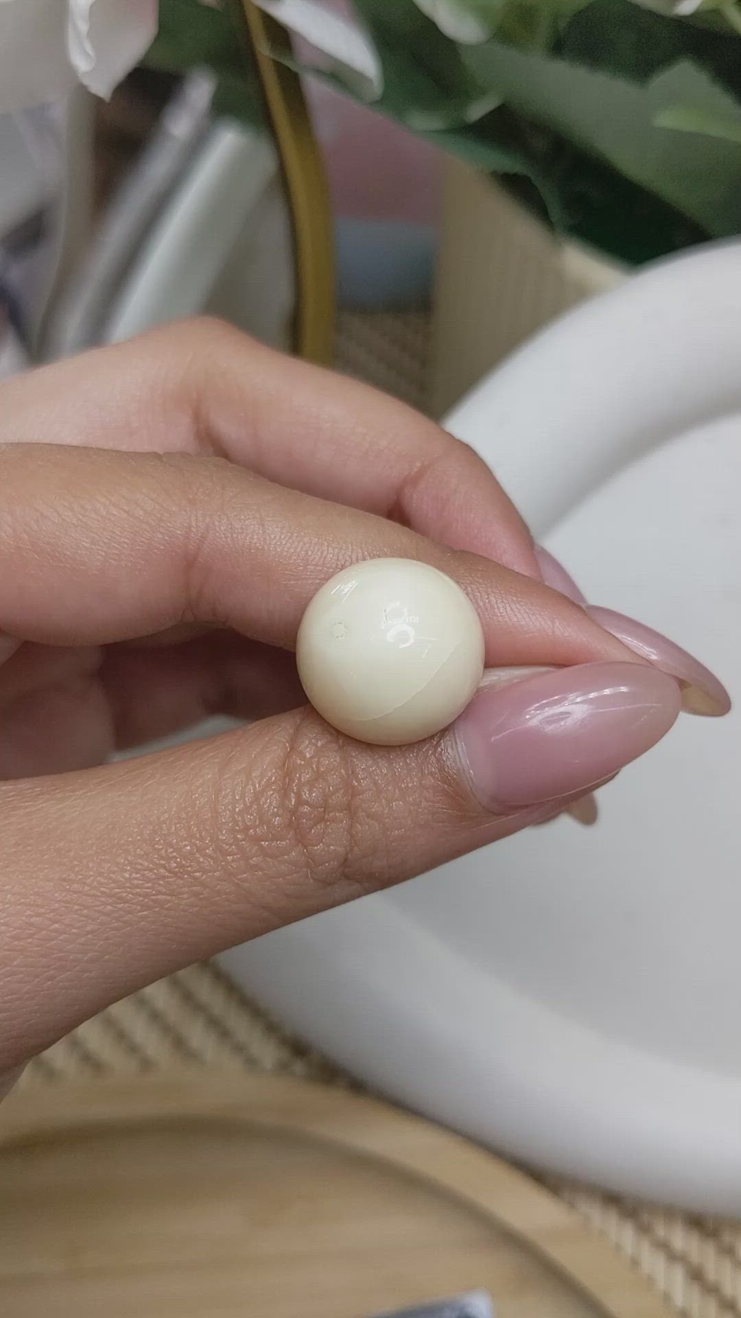 18.39 Ct. Salmon and White Cabochon Coral from Italy Size Video