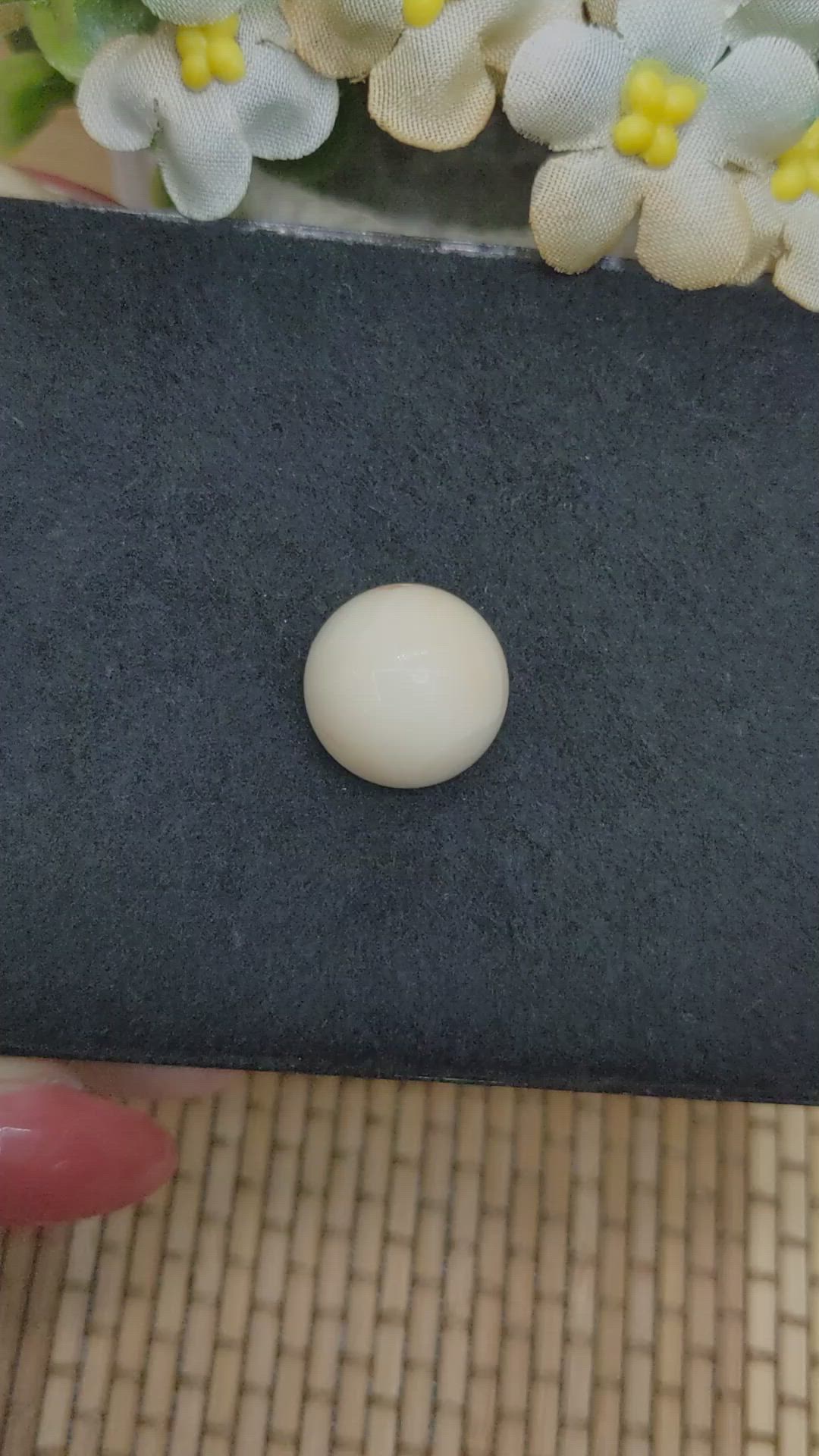 19.91 Ct. Salmon and White Cabochon Coral from Italy Size Video