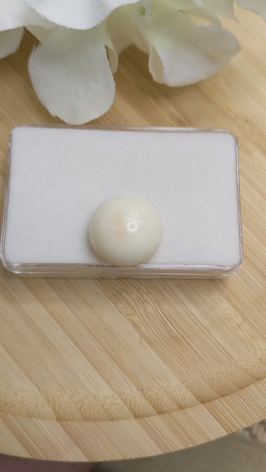 16.49 Ct. Salmon and White Cabochon Coral from Italy Size Video
