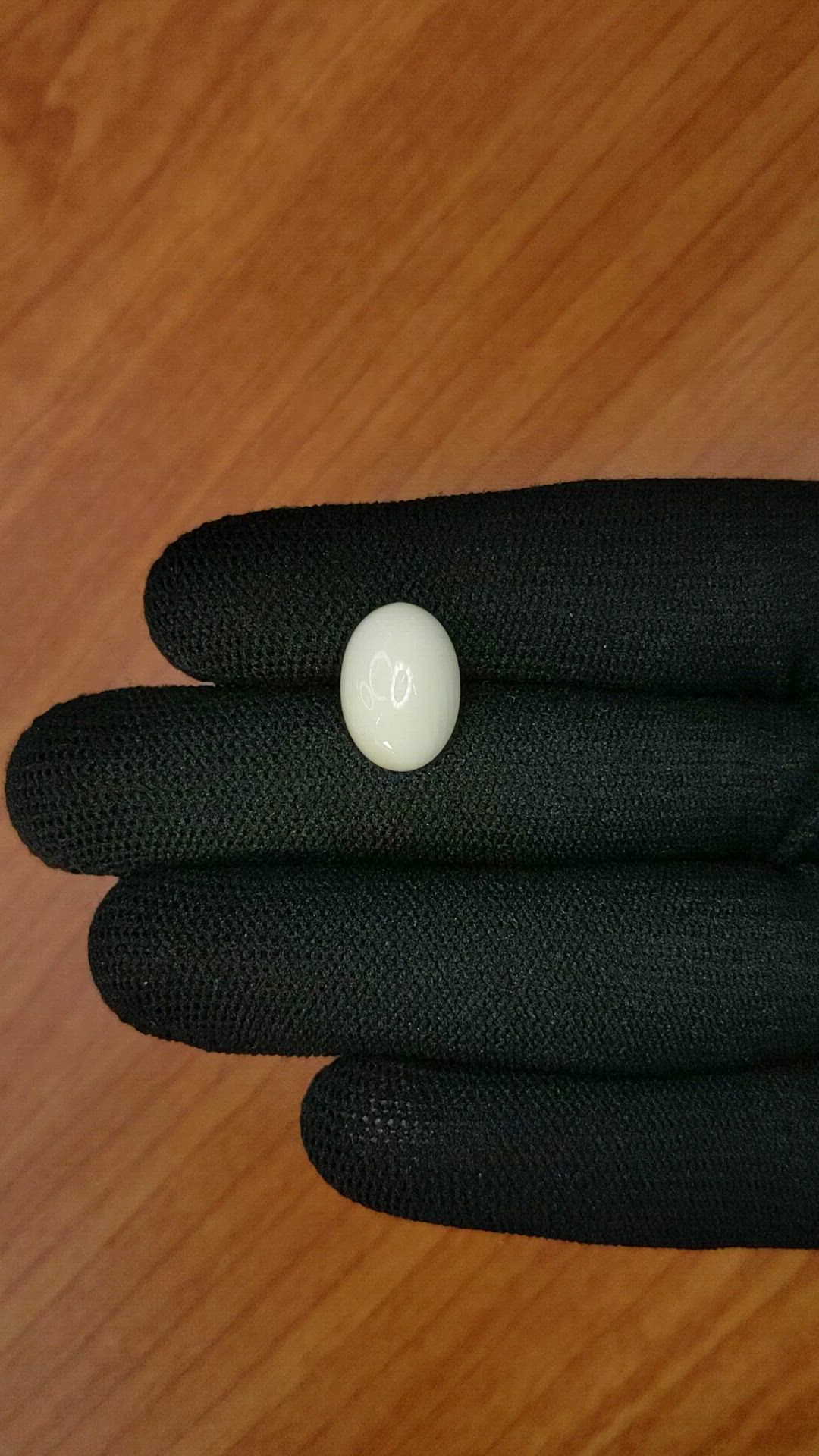 4.69 Ct. Salmon and White Cabochon Coral from Italy Size Video
