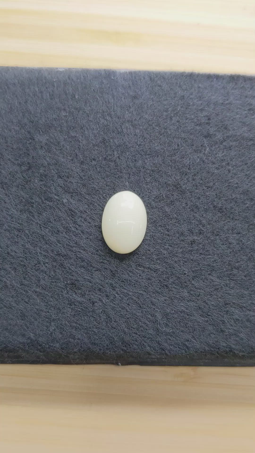 4.69 Ct. Salmon and White Cabochon Coral from Italy Size Video
