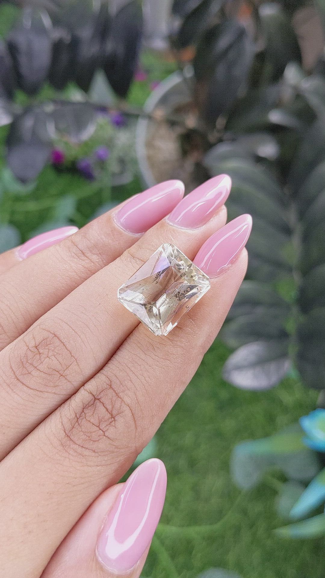 11.00 Ct. Brownish Yellow Scapolite from Ceylon (Sri Lanka) Size Video