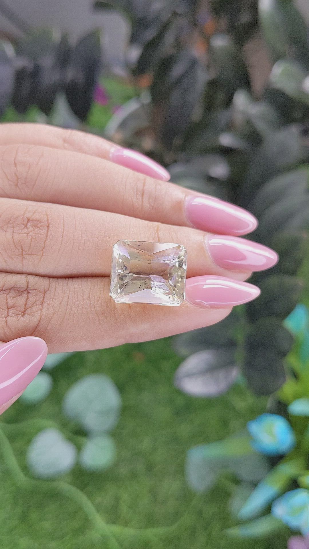 11.00 Ct. Brownish Yellow Scapolite from Ceylon (Sri Lanka) Size Video