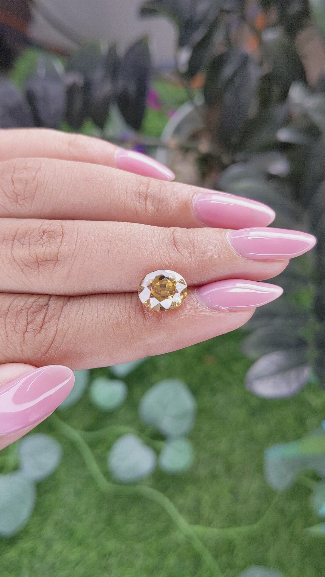 4.27 Ct. Yellowish Brown Zircon from Ceylon (Sri Lanka) Size Video