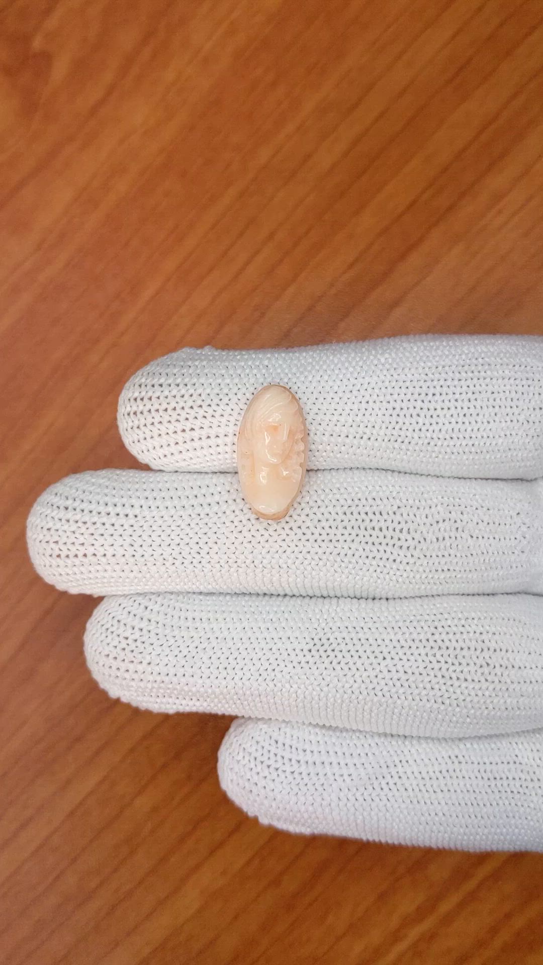 6.10 Ct. Salmon and White Coral from Italy Size Video