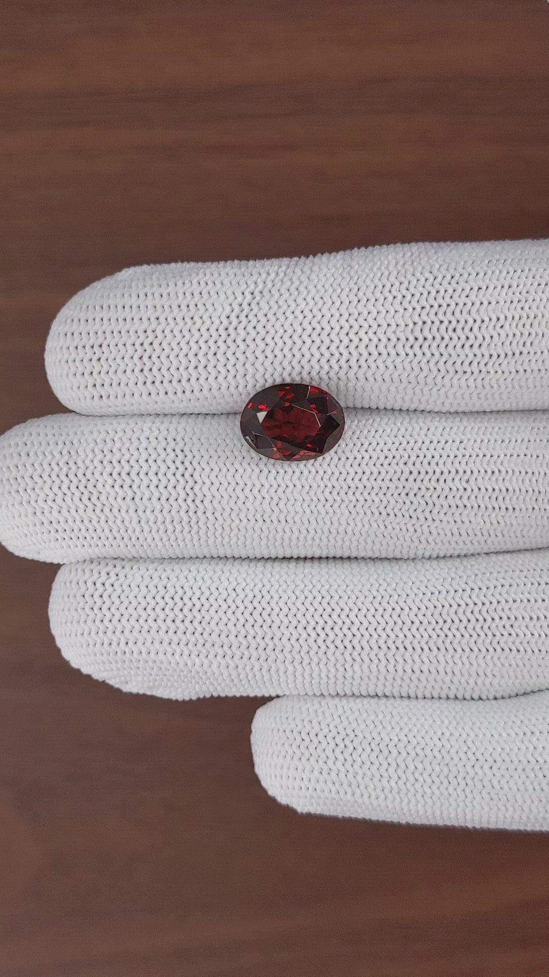 5.20 Ct. Red Rhodolite Garnet from Ceylon (Sri Lanka) Size Video