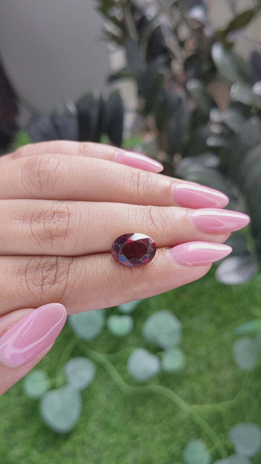 5.20 Ct. Red Rhodolite Garnet from Ceylon (Sri Lanka) Size Video