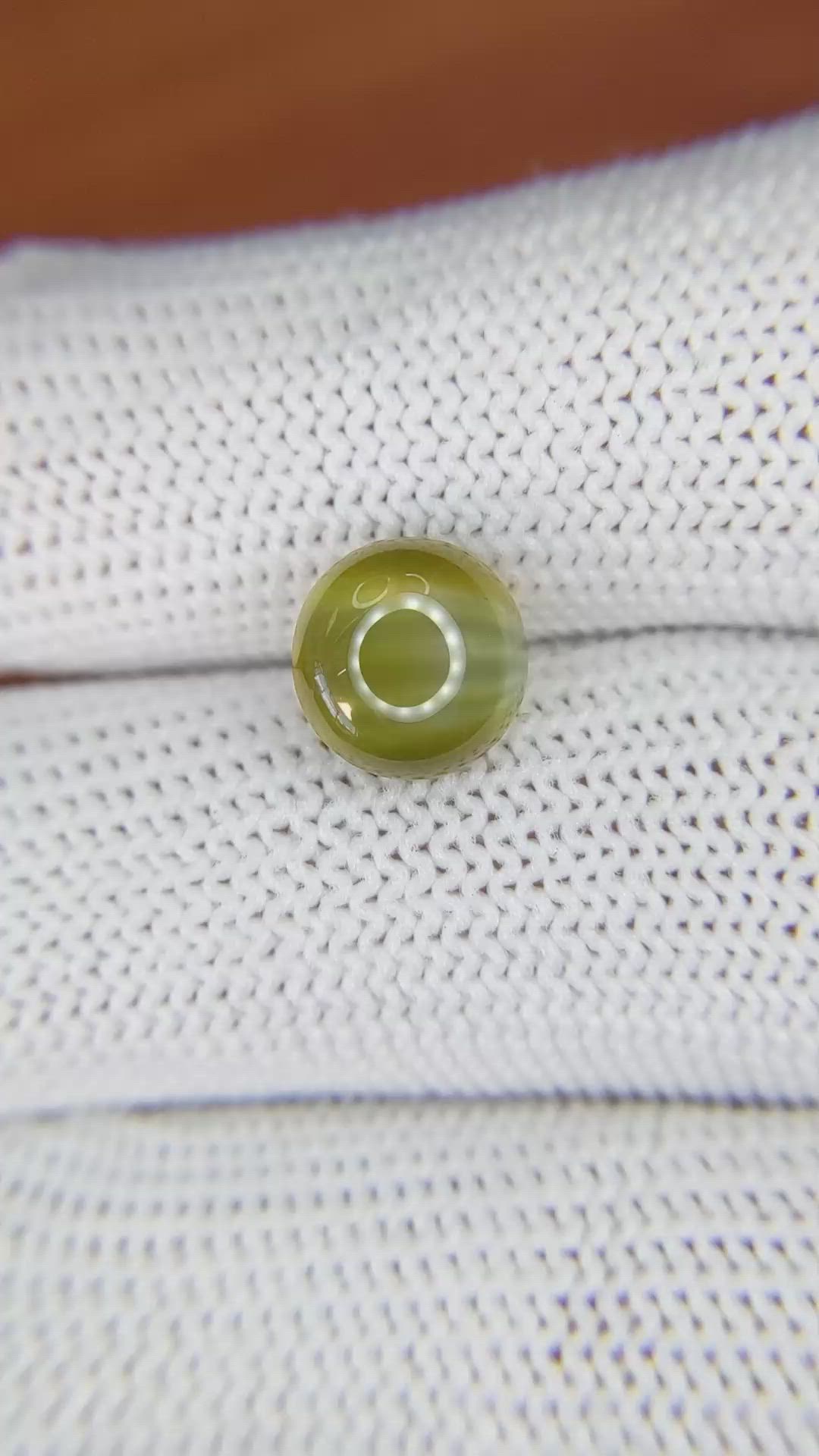 4.33 Ct. Brownish Yellow Cabochon Chrysoberyl from Ceylon (Sri Lanka) Size Video