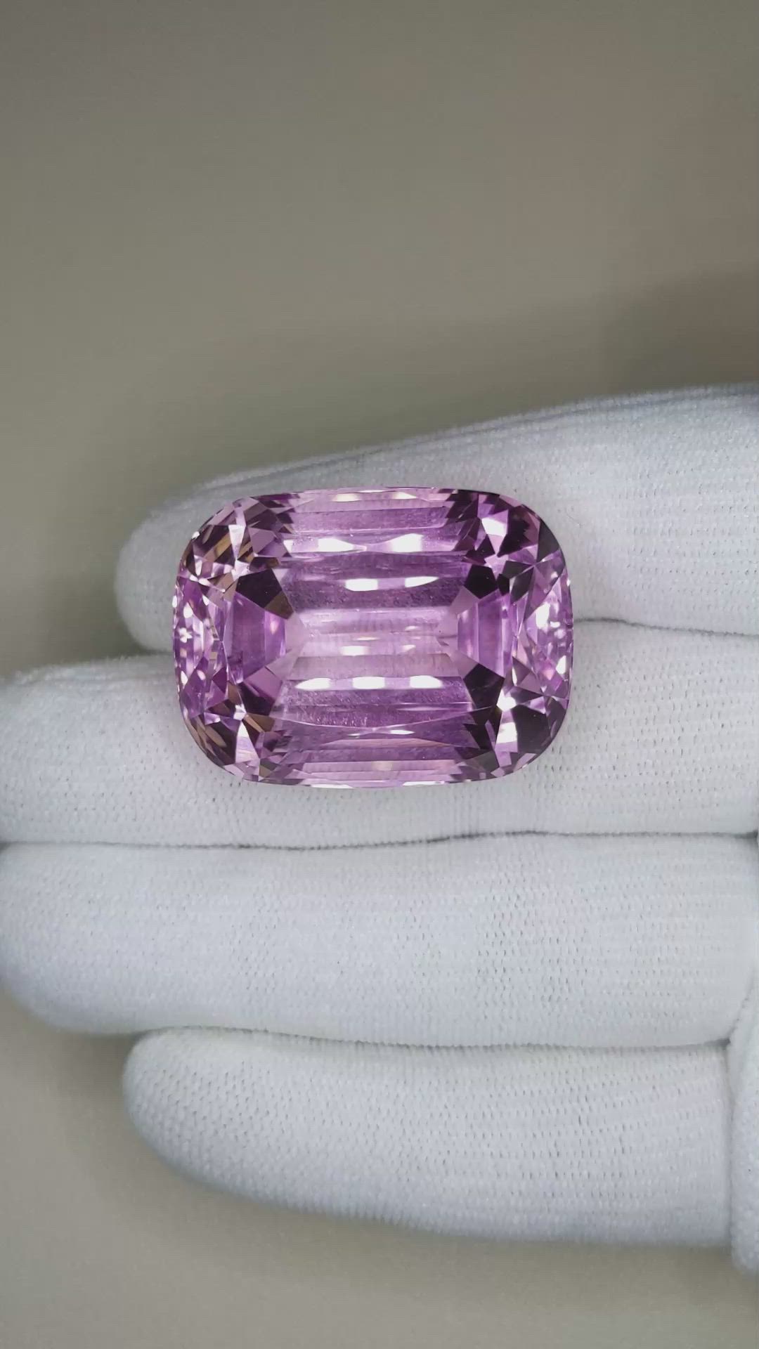 113.91 Ct. Pink Kunzite from Afghanistan Size Video