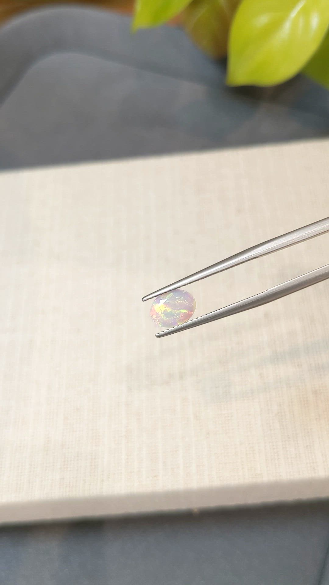 0.80 Ct. Multi Color White Opal from Australia Size Video