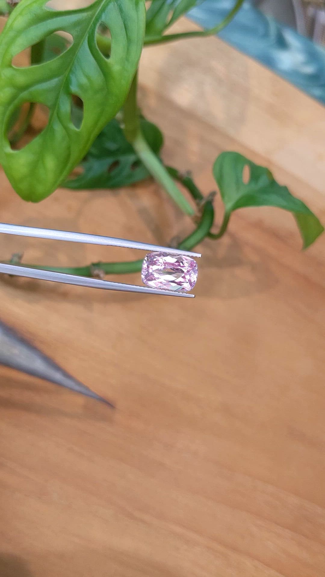 5.72 Ct. Pink Kunzite from Afghanistan Size Video