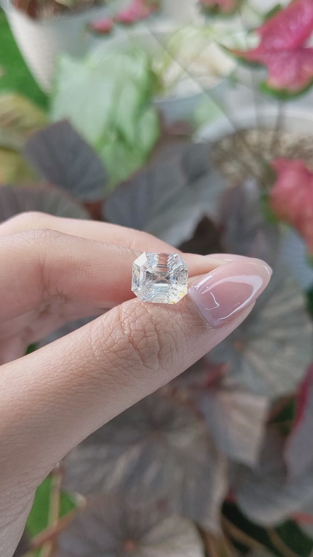 8.43 Ct. White Topaz from Ceylon (Sri Lanka) Size Video