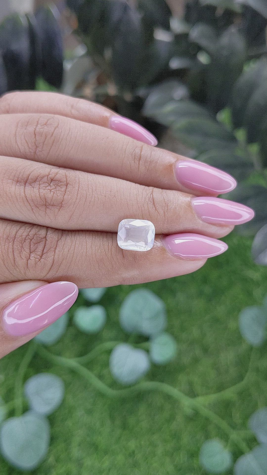 2.31 Ct. White Moonstone from Ceylon (Sri Lanka) Size Video