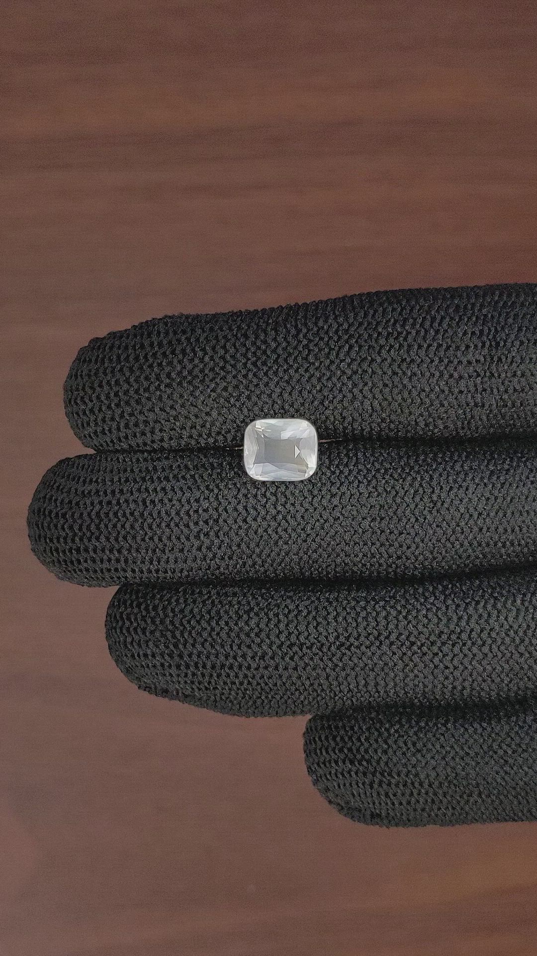 2.31 Ct. White Moonstone from Ceylon (Sri Lanka) Size Video