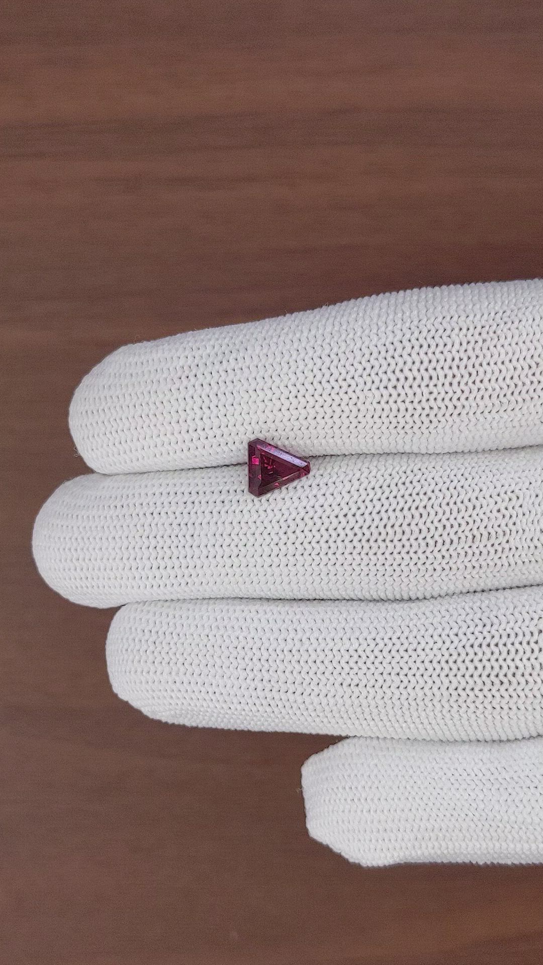 1.42 Ct. Reddish Pink Garnet from Ceylon (Sri Lanka) Size Video