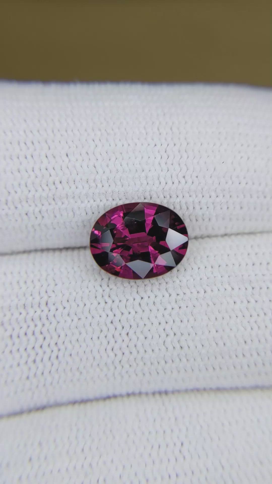 3.32 Ct. Pinkish Purple Rhodolite Garnet from Ceylon (Sri Lanka) Size Video