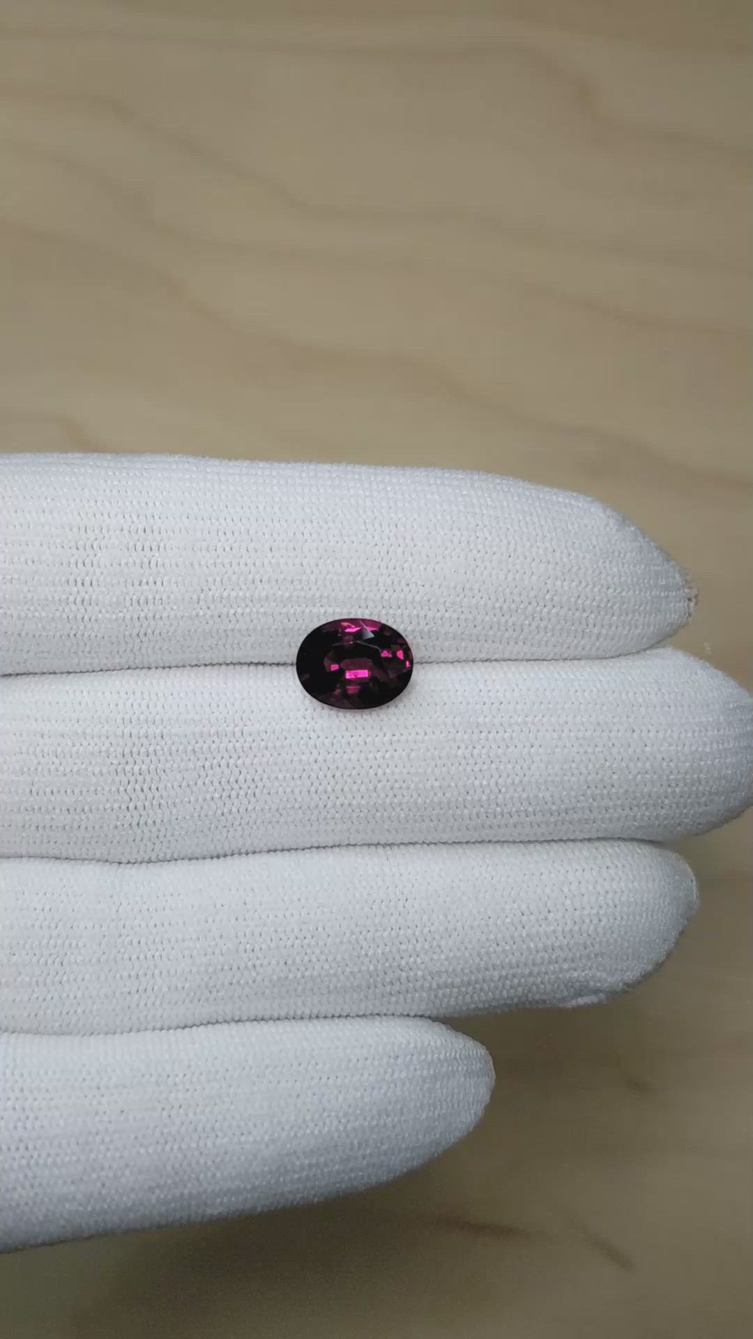 3.32 Ct. Pinkish Purple Rhodolite Garnet from Ceylon (Sri Lanka) Size Video