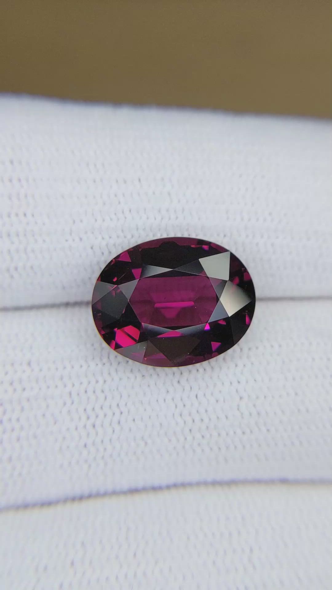 8.89 Ct. Purplish Red Rhodolite Garnet from Ceylon (Sri Lanka) Size Video
